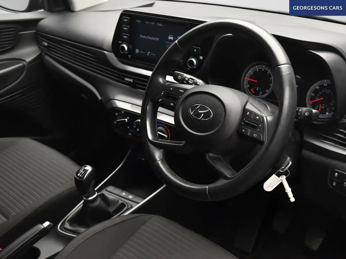 2021-hyundai-i20-10-t-gdi-element-big-10