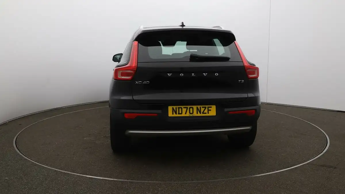 2021-volvo-xc40-15-t3-momentum-163bhp-big-58