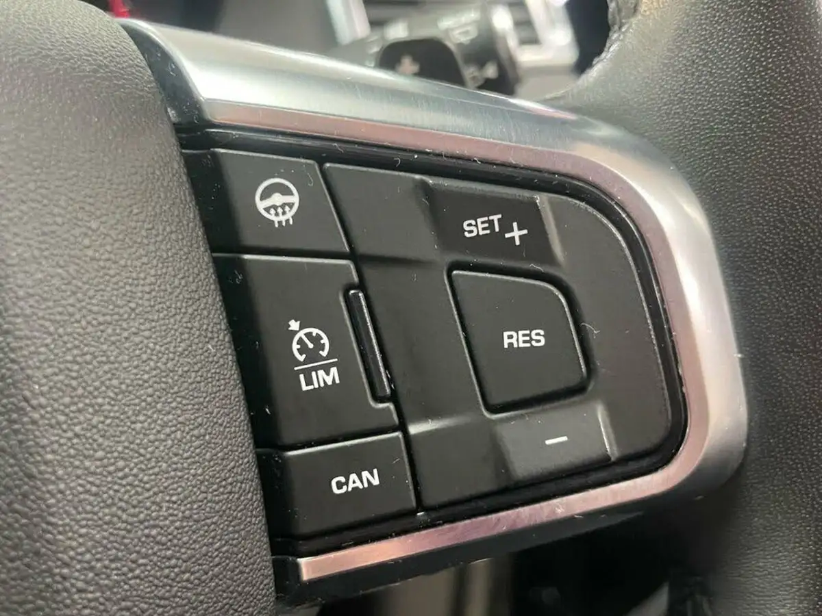 2019-land-rover-discovery-sport-20td4-landmark-big-34