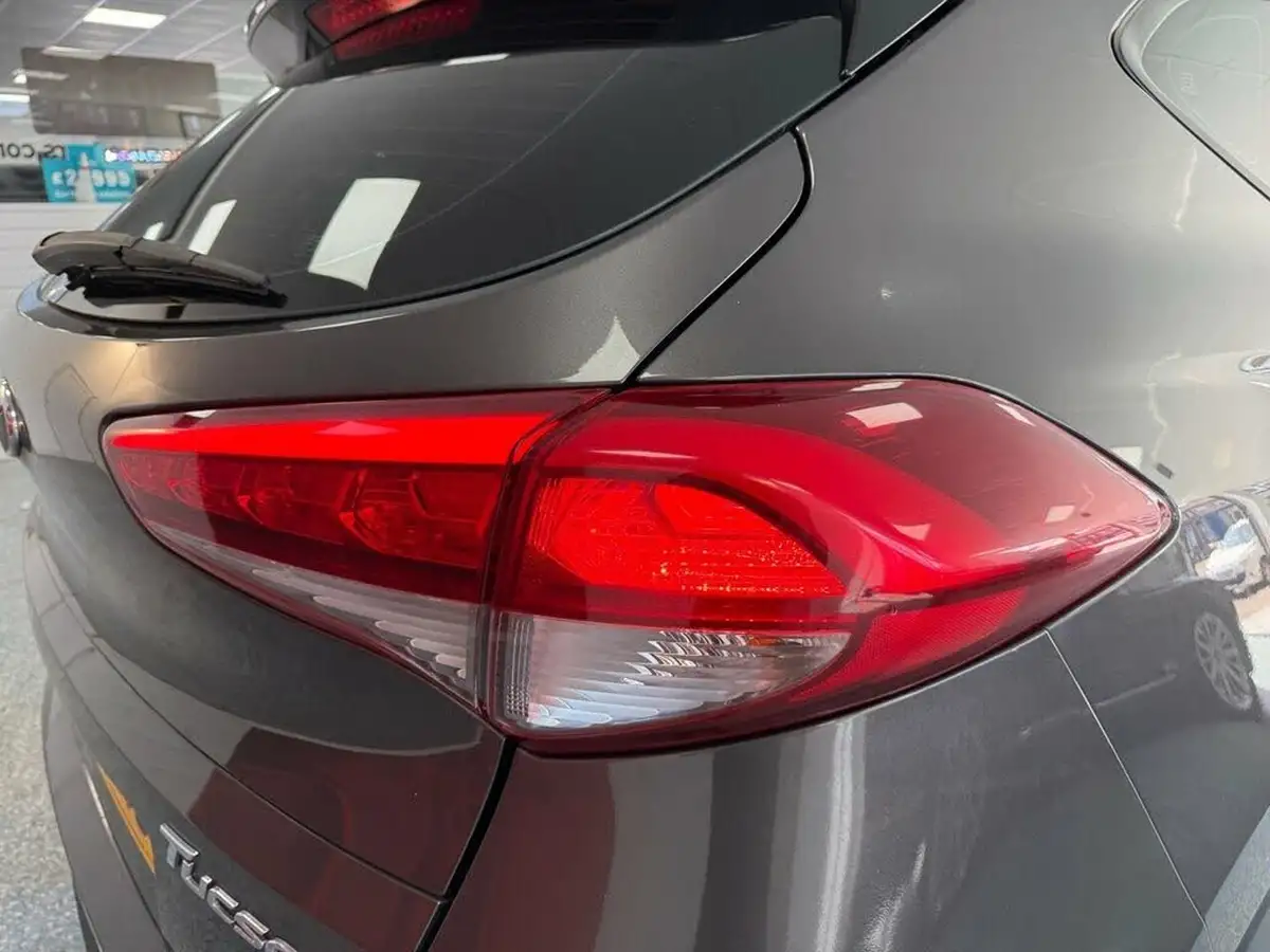 2016-hyundai-tucson-17crdi-blue-drive-se-nav-116ps-big-6