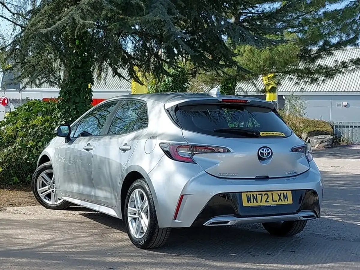 2022-toyota-corolla-20-vvt-i-icon-193bhp-hatchback-big-1