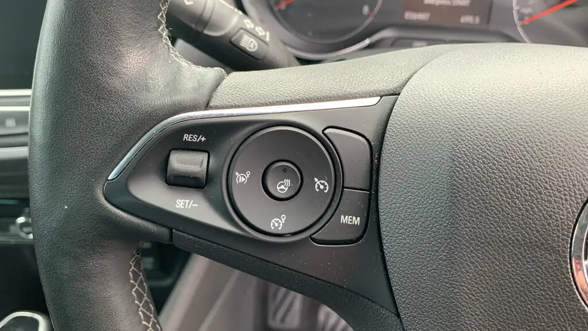 2022-vauxhall-crossland-12-ultimate-130ps-auto-big-22