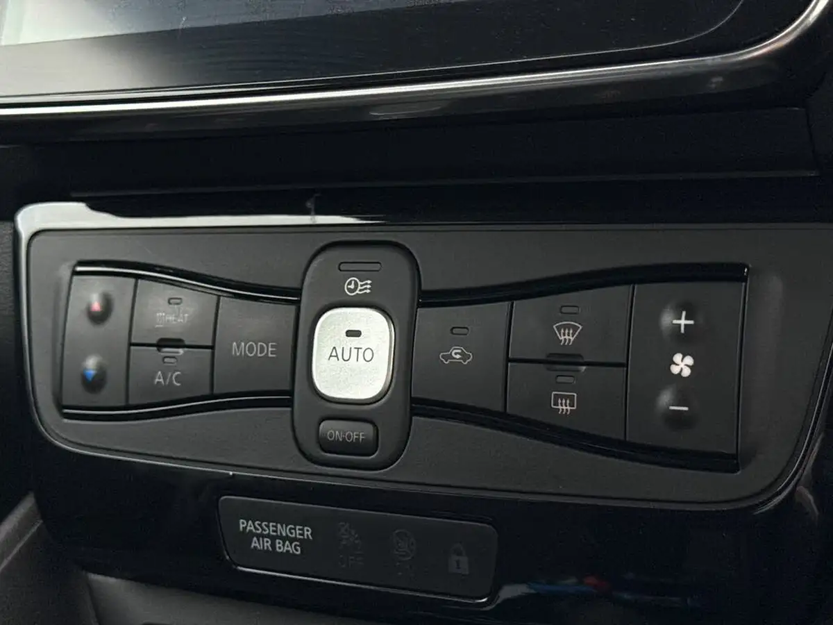 2018-nissan-leaf-e-2zero-big-13