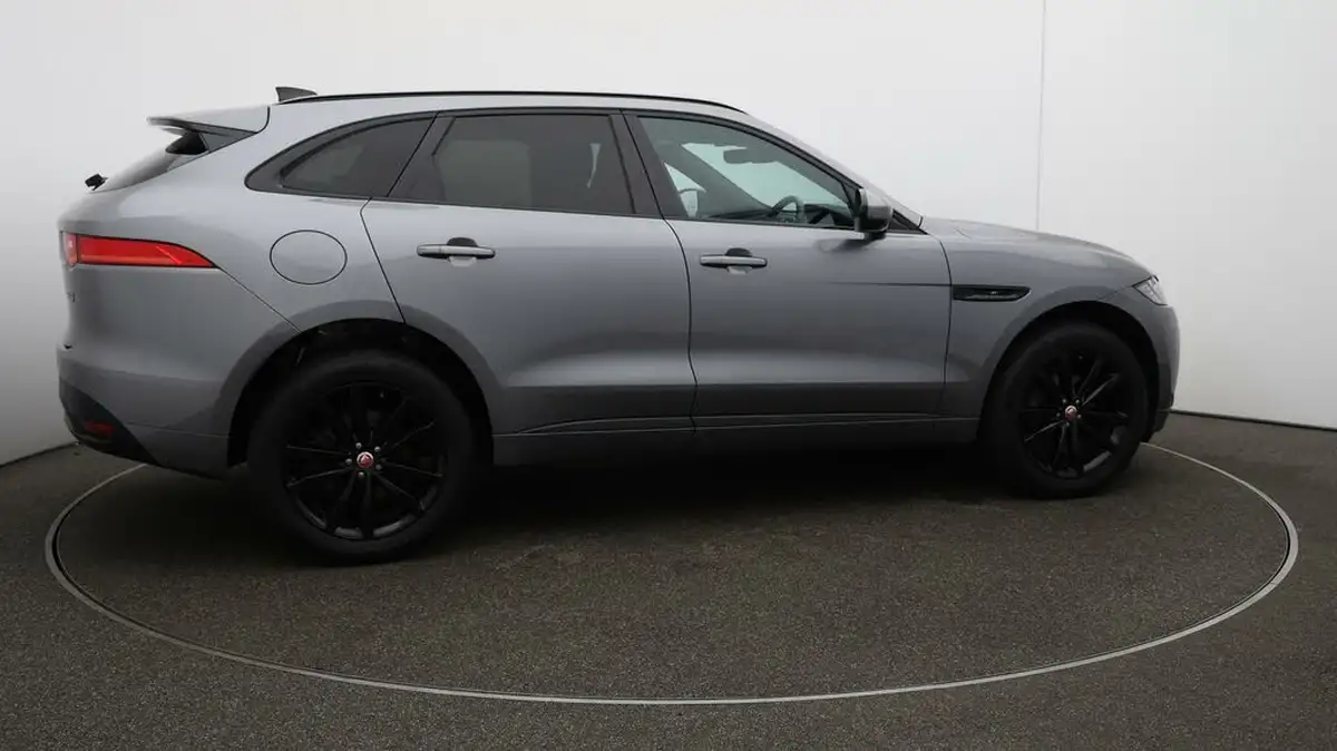 2021-jaguar-f-pace-20-i4d-chequered-flag-180ps-big-53