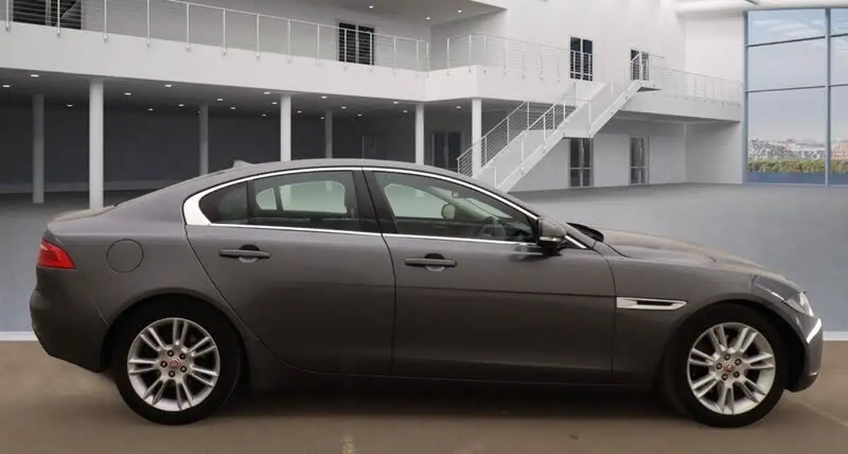 2015-jaguar-xe-20td-prestige-180ps-auto-big-4