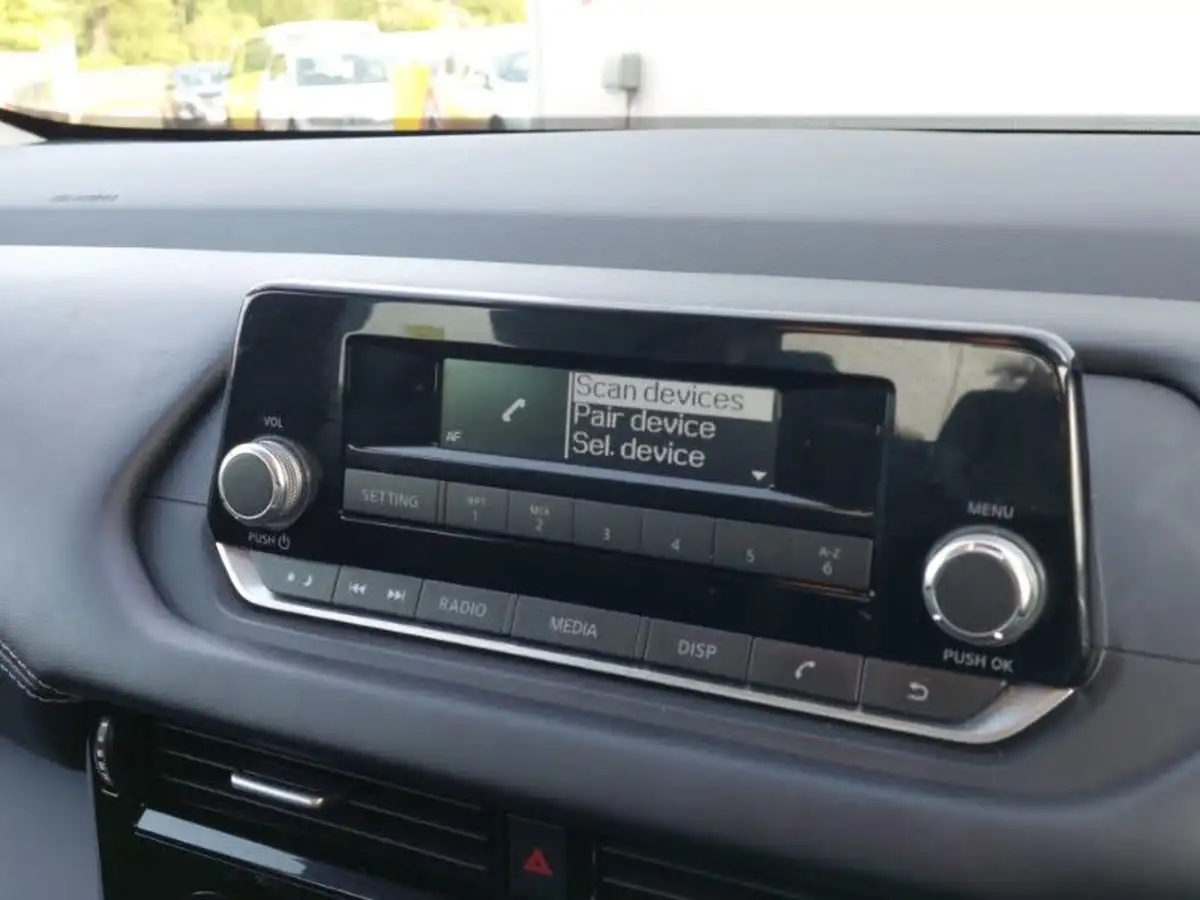 2021-nissan-qashqai-13-dig-t-visia-big-10