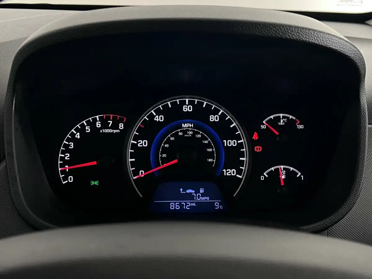 2017-hyundai-i10-10-se-big-23