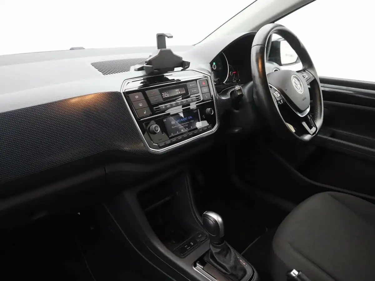 2022-volkswagen-up-e-e-up-big-12