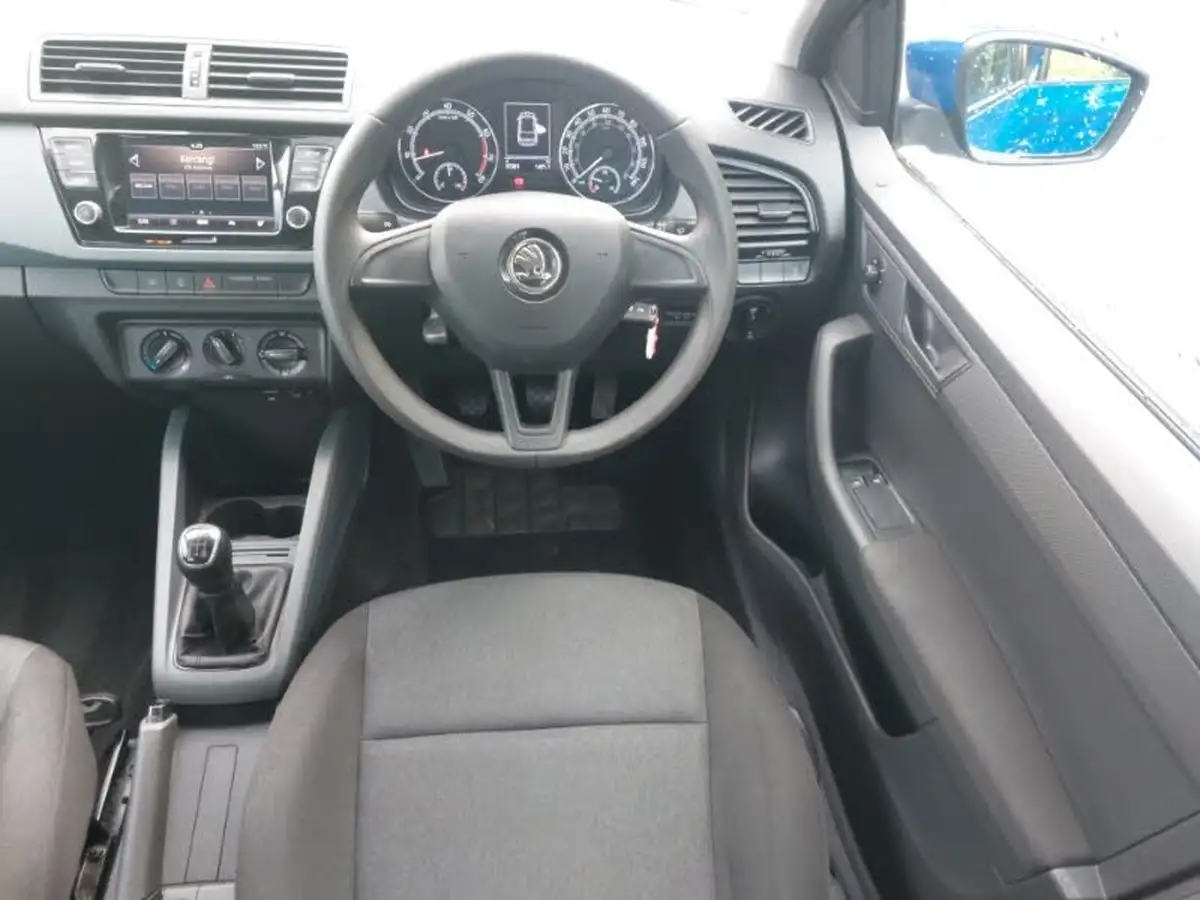 2019-skoda-fabia-10-mpi-s-hatchback-big-6