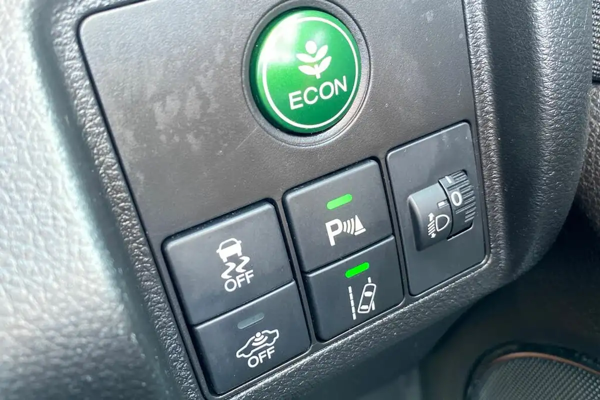 2019-honda-hr-v-15-i-vtec-se-cvt-big-22