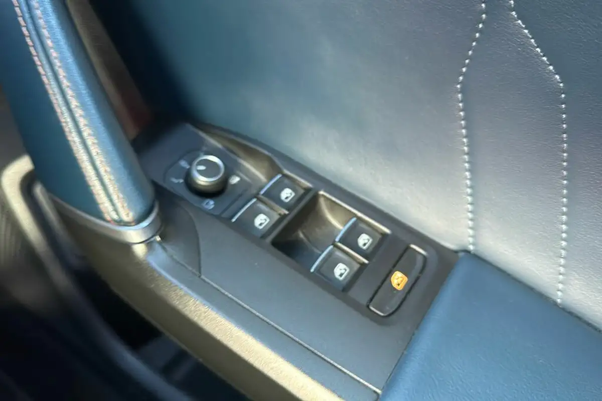 2021-cupra-formentor-14-e-hybrid-v2-big-17
