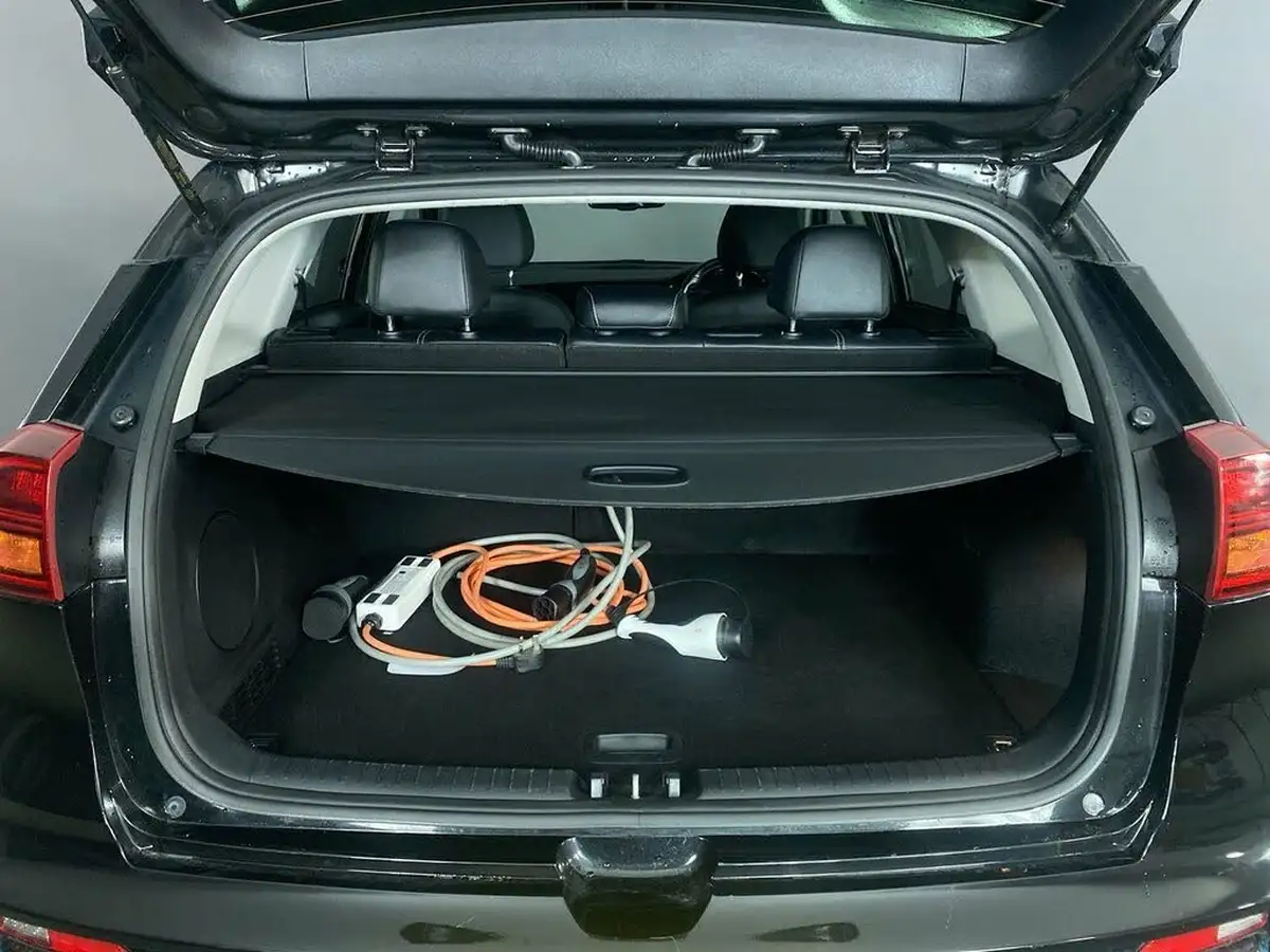 2020-kia-e-niro-ev-4-big-12