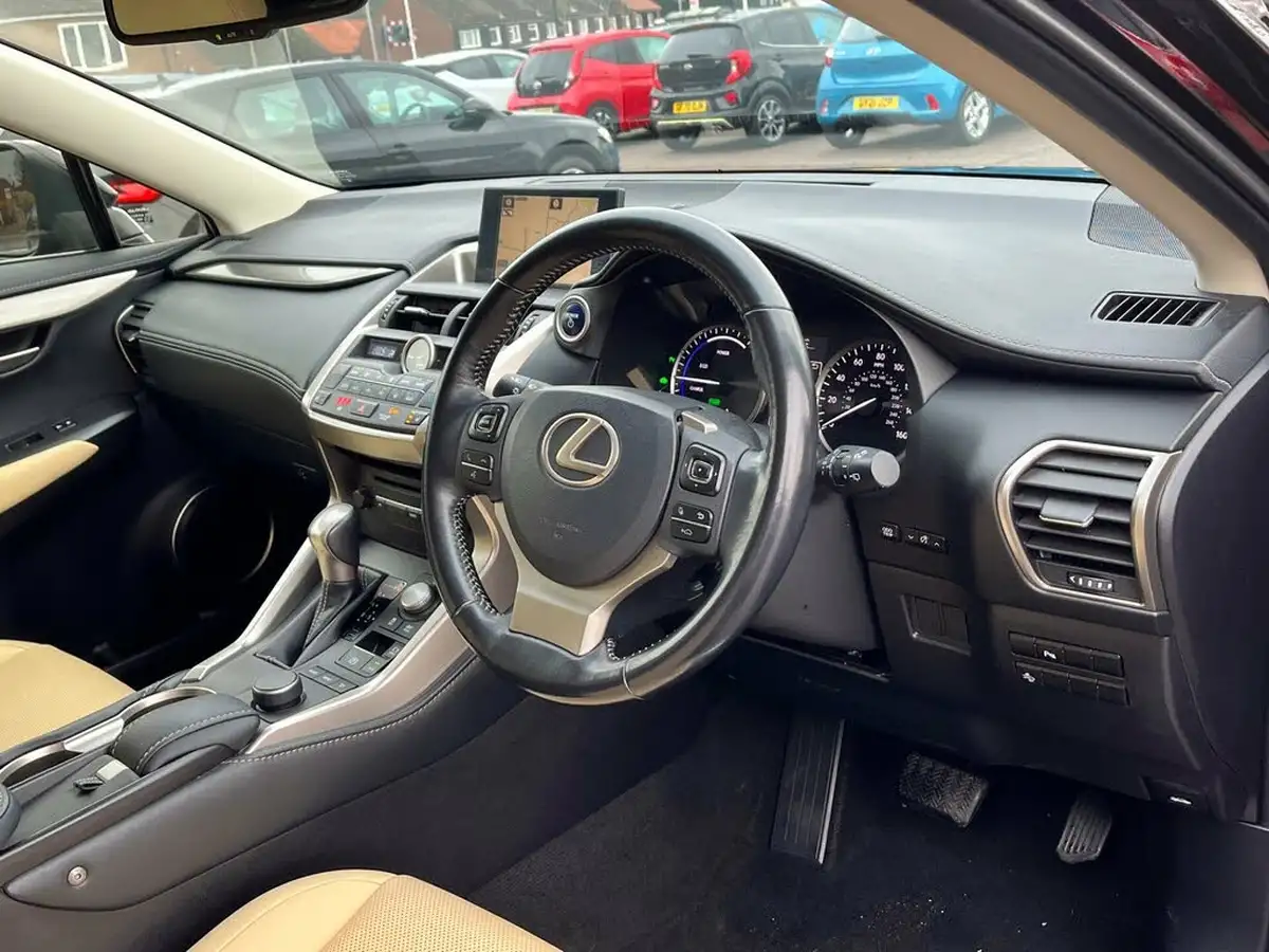 2015-lexus-nx-300h-25-luxury-197bhp-big-17