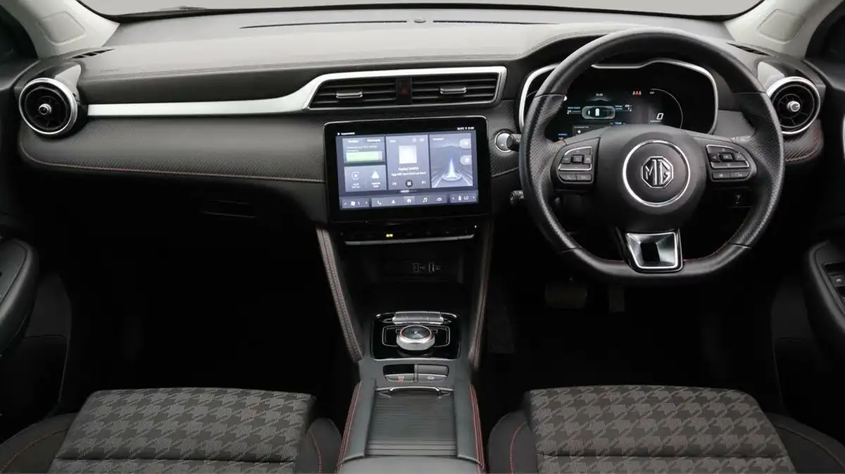 2022-mg-zs-suv-e-se-ev-176ps-big-13