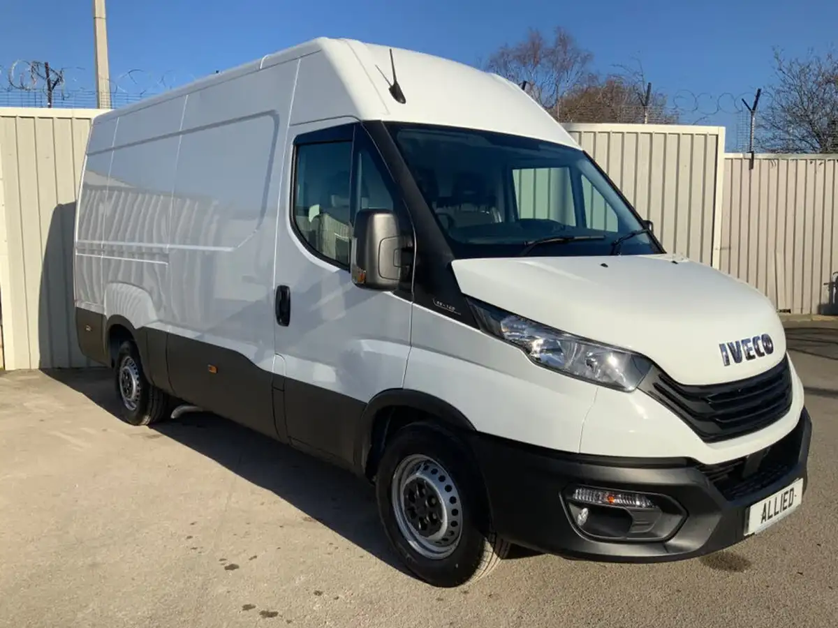 2023-iveco-daily-s-class-23td-35s14v-business-3520mm-h2-136pseu6dt-big-1