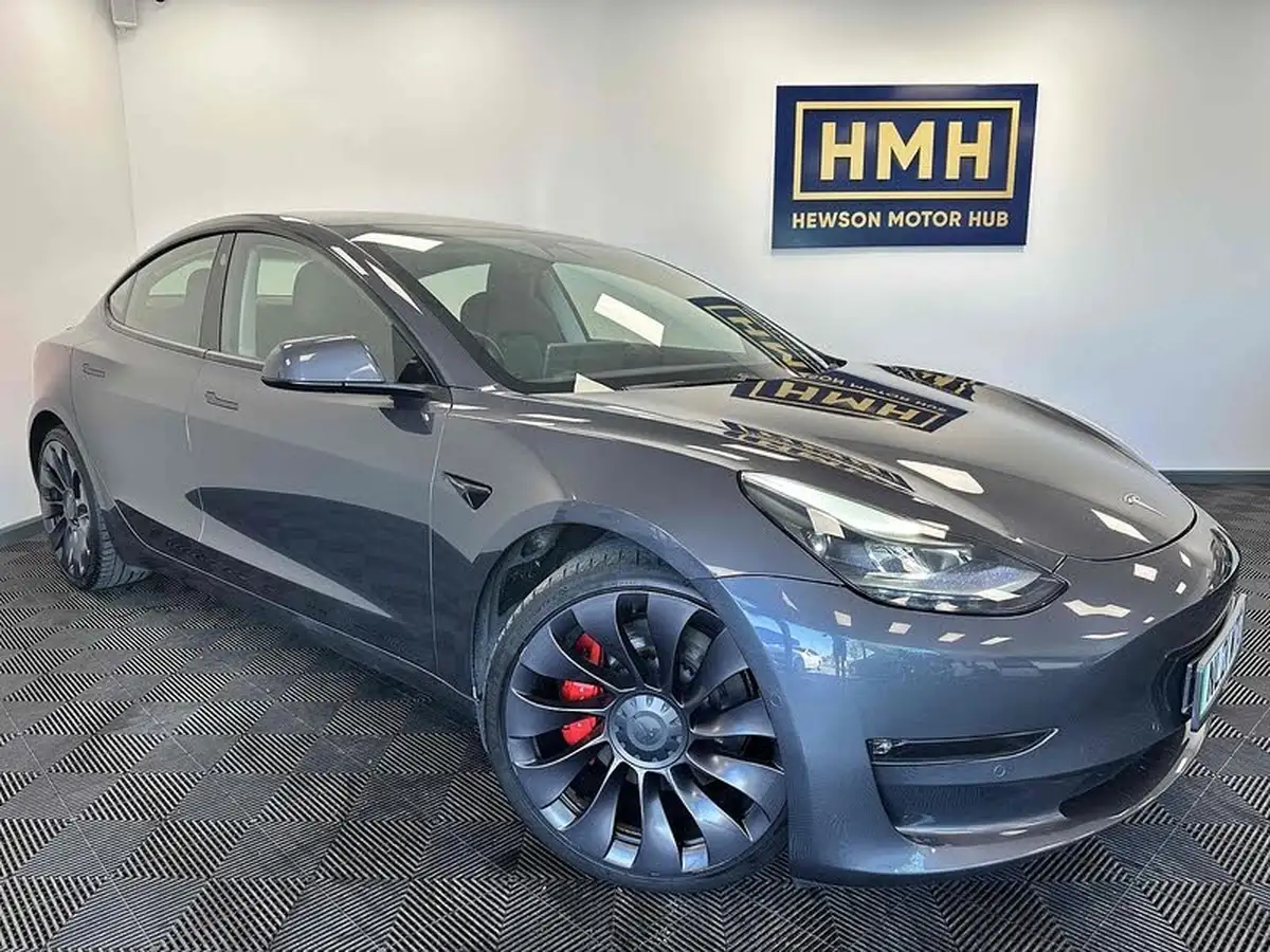 2021-tesla-model-3-e-performance-4x4-big-0