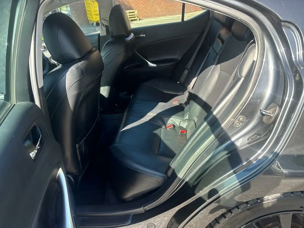 2008-lexus-is-250-25-se-auto-big-13