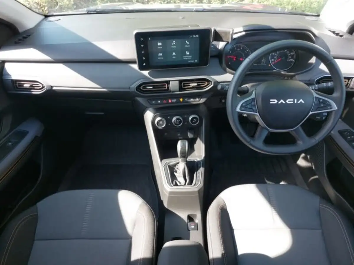 2023-dacia-sandero-stepway-big-2