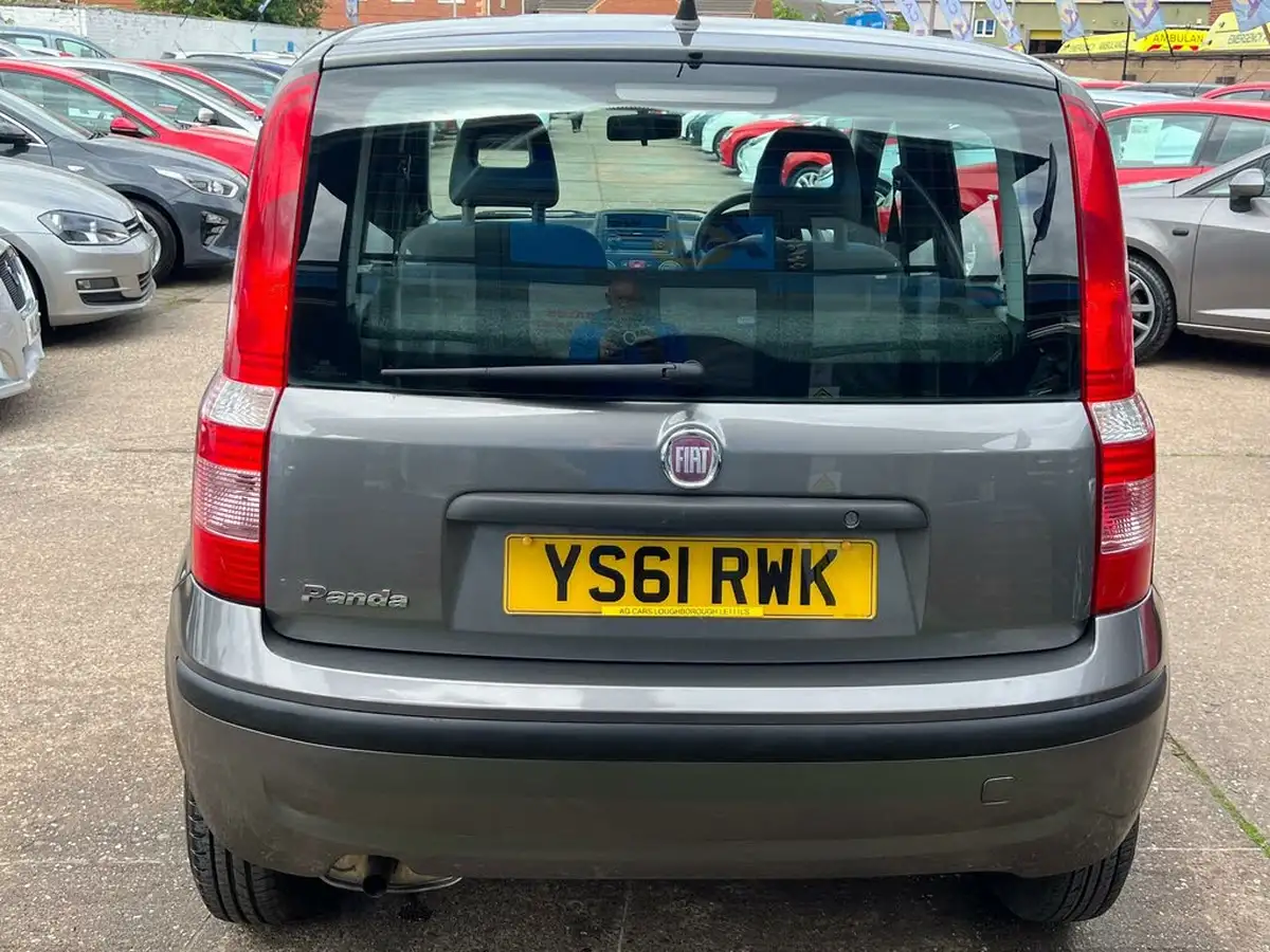 2012-fiat-panda-12-active-big-13