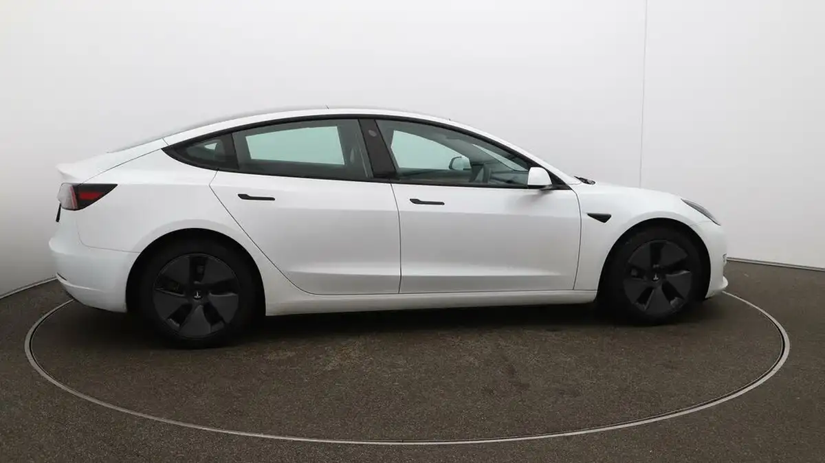 2021-tesla-model-3-e-long-range-4x4-big-48