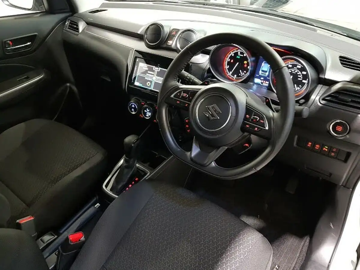 2024-suzuki-swift-12-dualjet-sz5-big-15