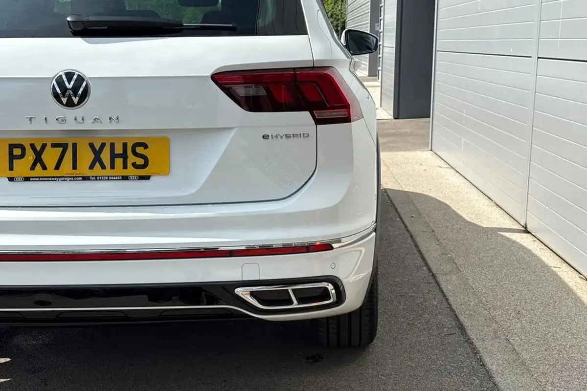 2021-volkswagen-tiguan-14-tsi-r-line-big-33