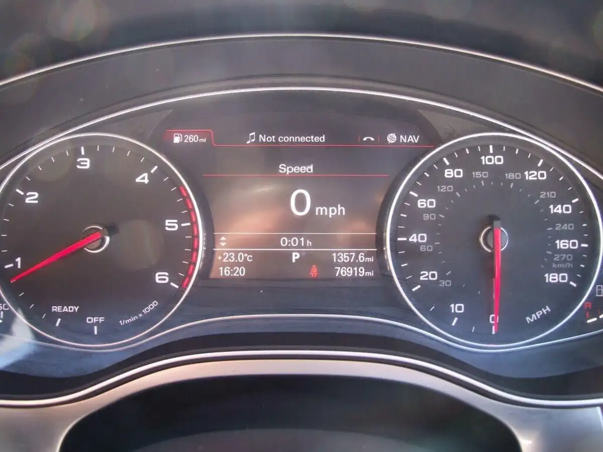 2015-audi-a6-avant-30tdi-quattro-s-line-272ps-big-39