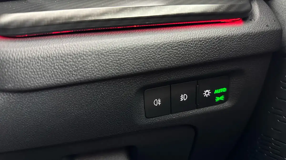 2024-skoda-octavia-20-tsi-vrs-245ps-estate-dsg-big-24