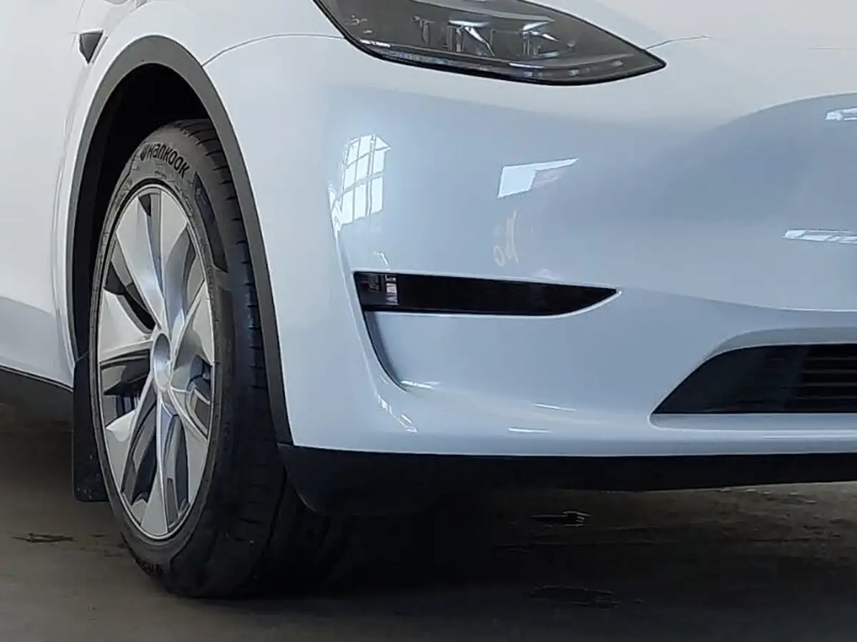 2023-tesla-model-y-e-rwd-big-8