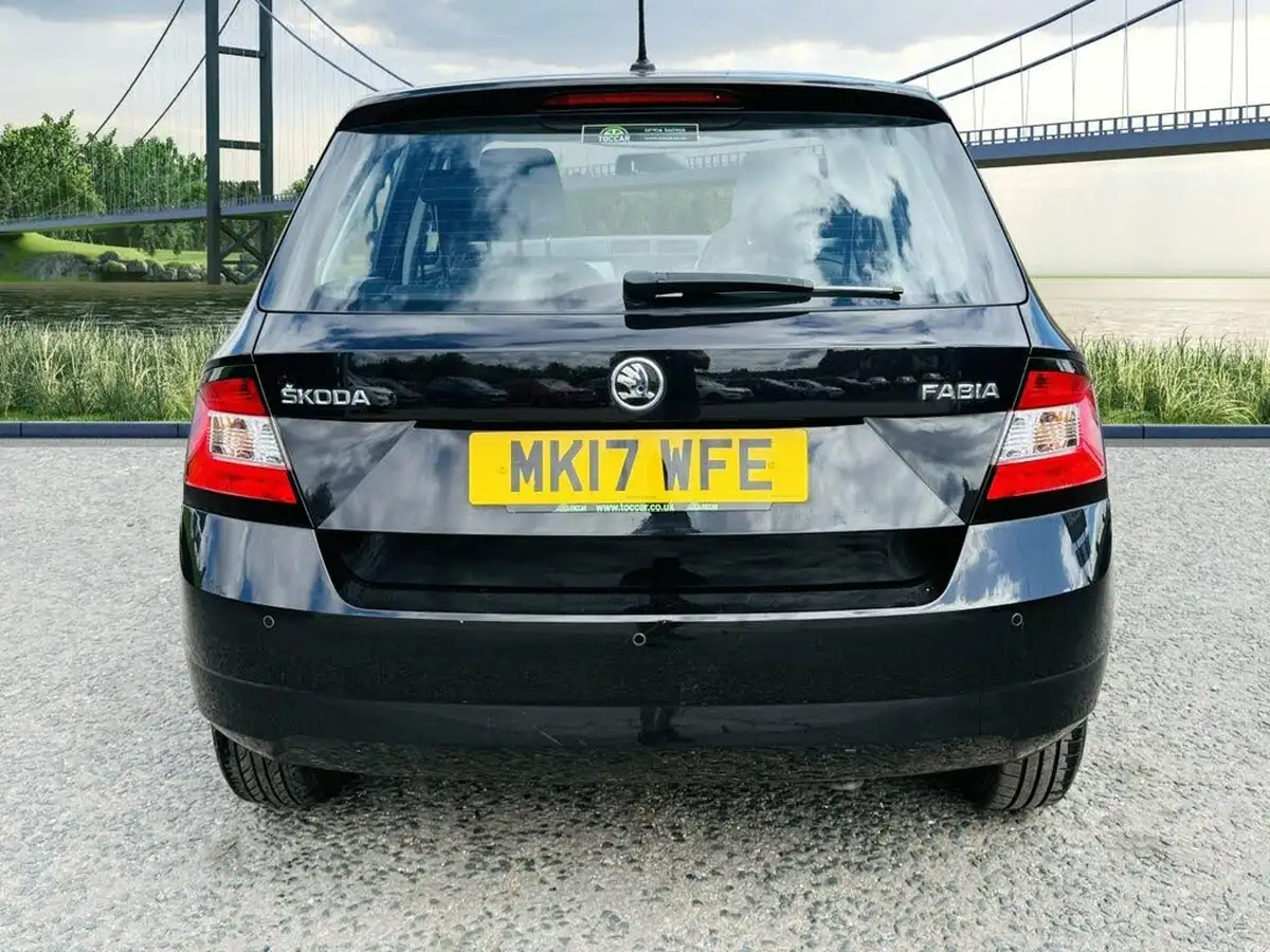 2017-skoda-fabia-12-tsi-se-109ps-hatchback-dsg-big-3