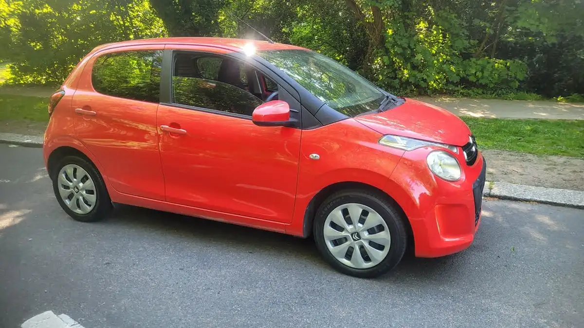 2015-citroen-c1-10-vti-feel-5d-big-9