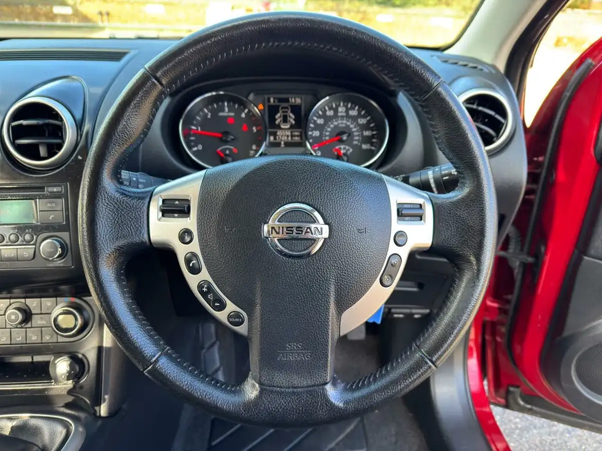 2010-nissan-qashqai-15td-acenta-big-8