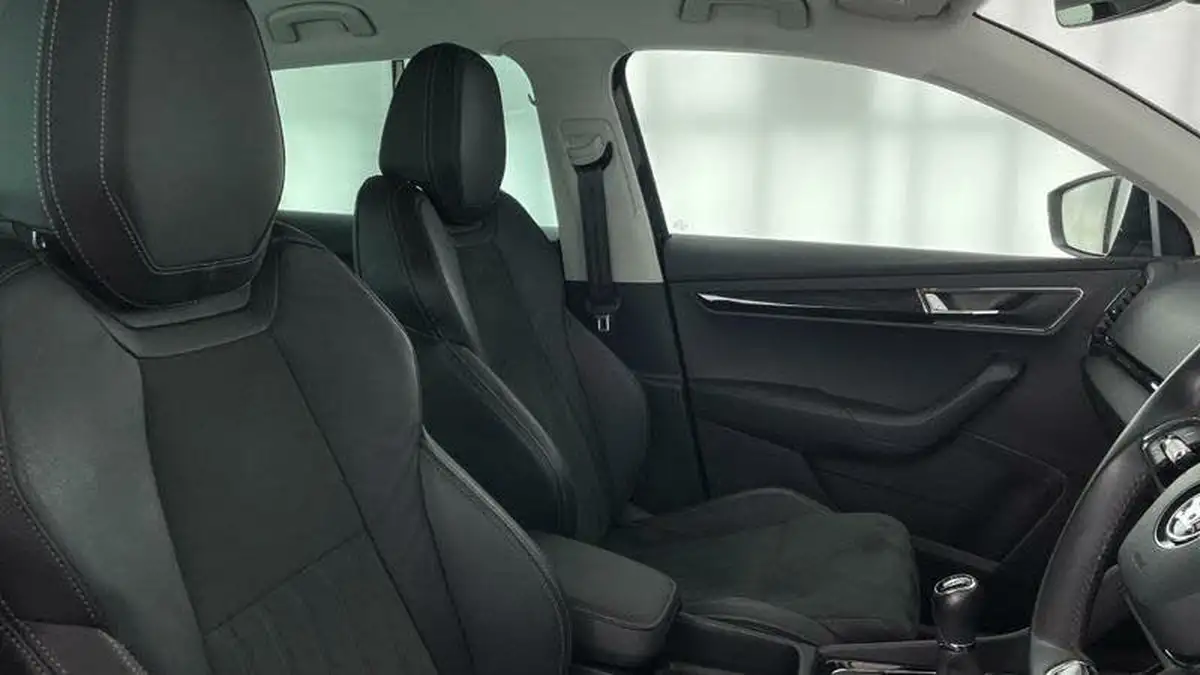 2021-skoda-karoq-15-tsi-se-l-big-18