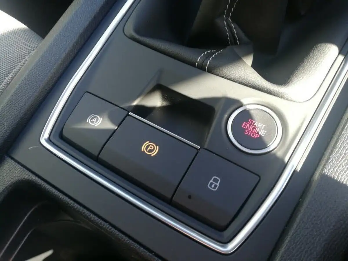 2024-seat-leon-10-tsi-evo-se-dynamic-estate-big-14