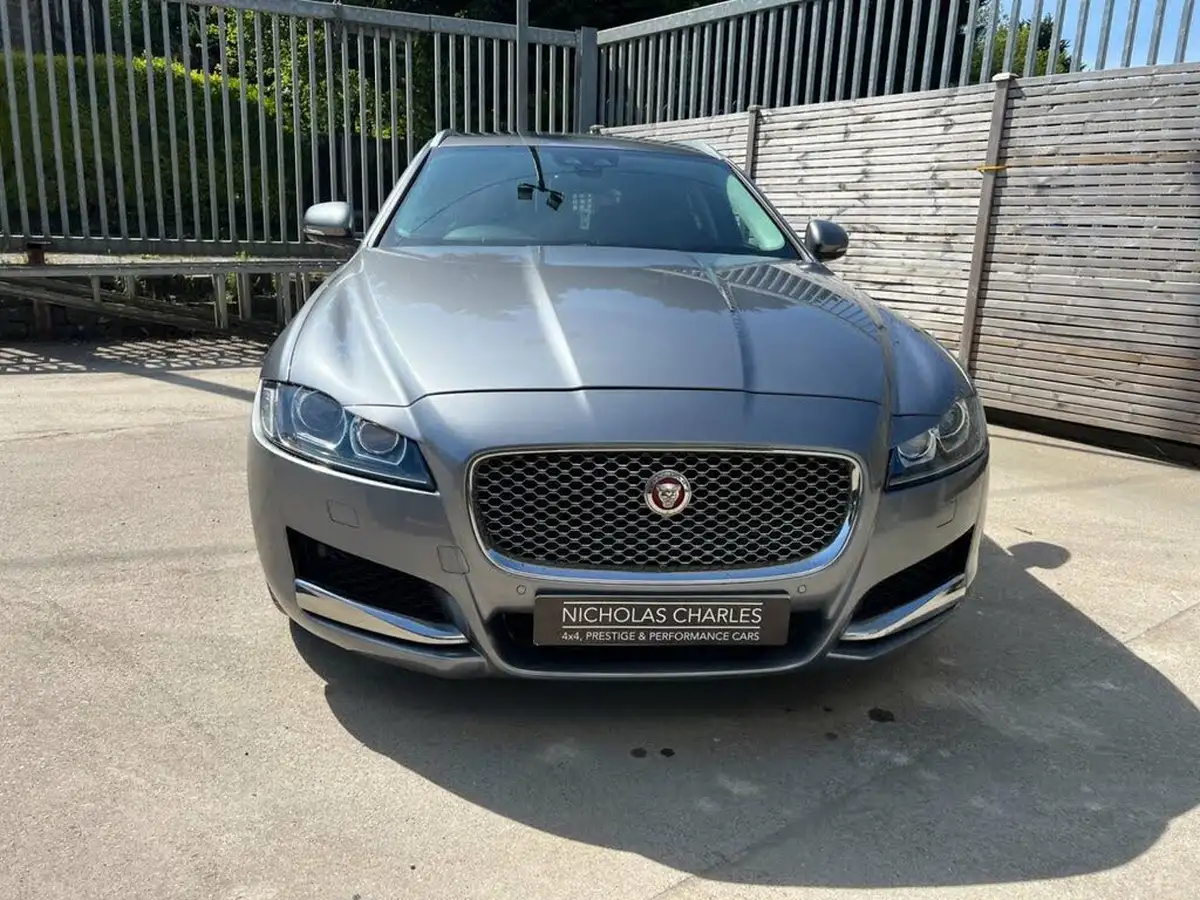 2019-jaguar-xf-20i-portfolio-250ps-sportbrake-5d-big-6