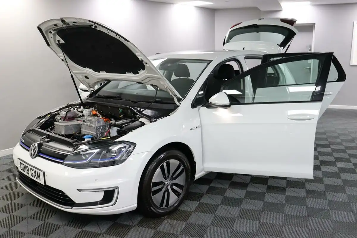 2018-volkswagen-golf-e-e-golf-big-12