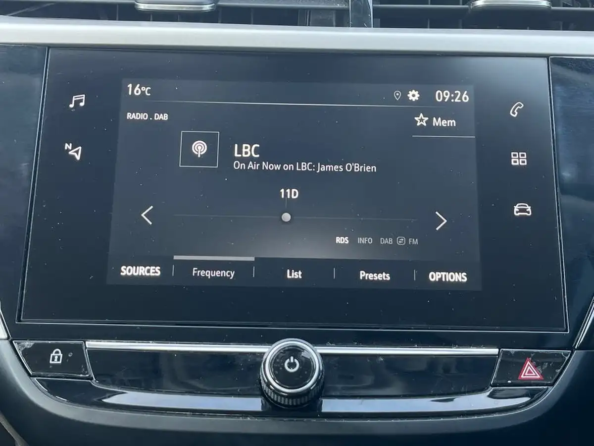 2021-vauxhall-corsa-12i-se-premium-big-16