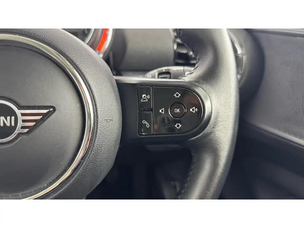 2021-mini-clubman-15-cooper-classic-big-17