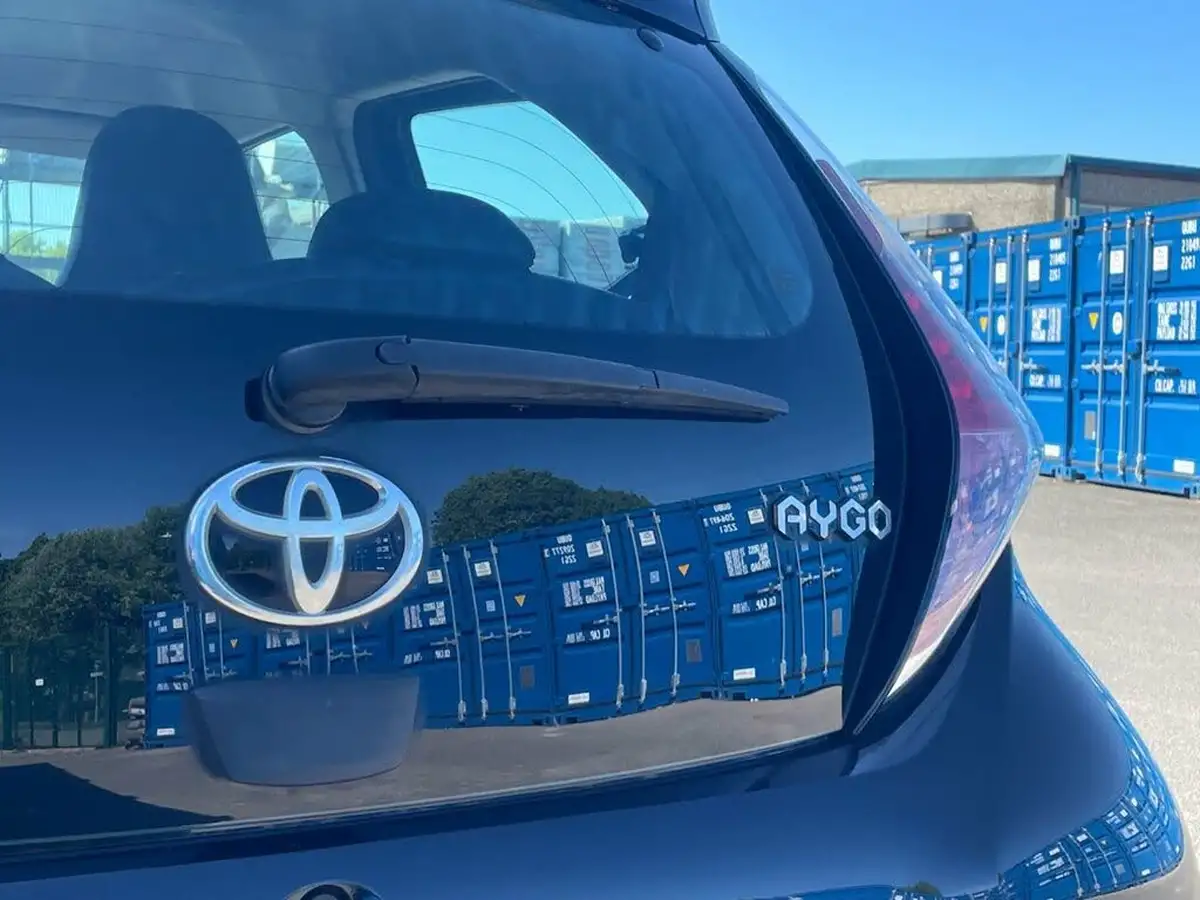 2015-toyota-aygo-10-vvt-i-x-clusiv-5d-big-8