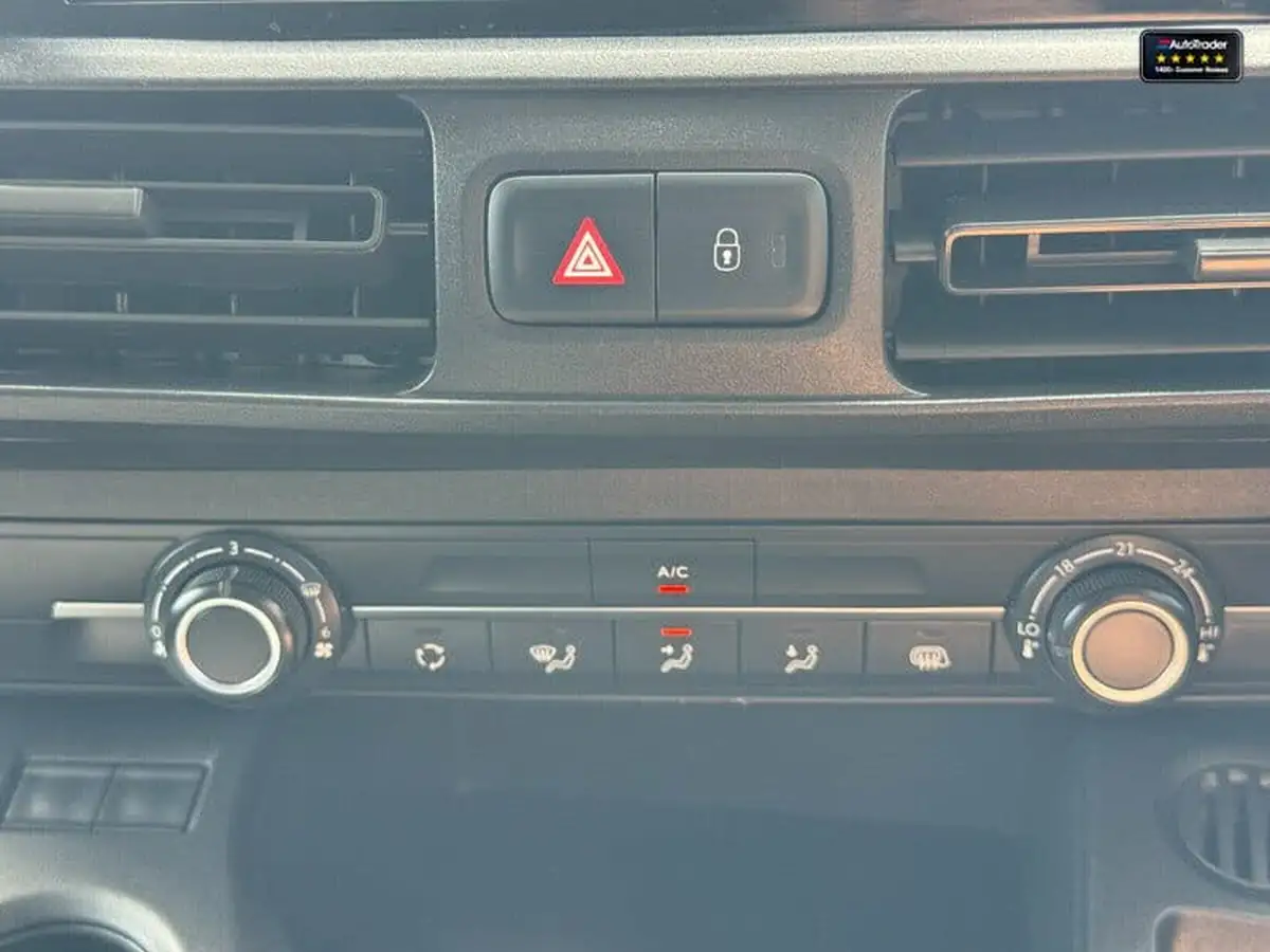 2021-peugeot-partner-15-bluehdi-1000-professional-100ps-eu6dt-panel-big-32