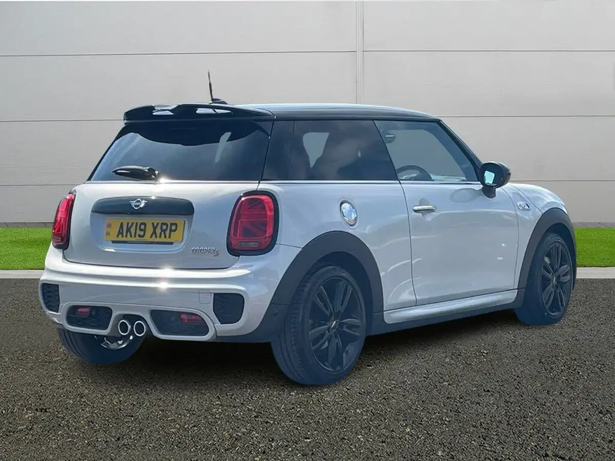 2019-mini-cooper-20-cooper-s-sport-189bhp-hatchback-3d-auto-big-6
