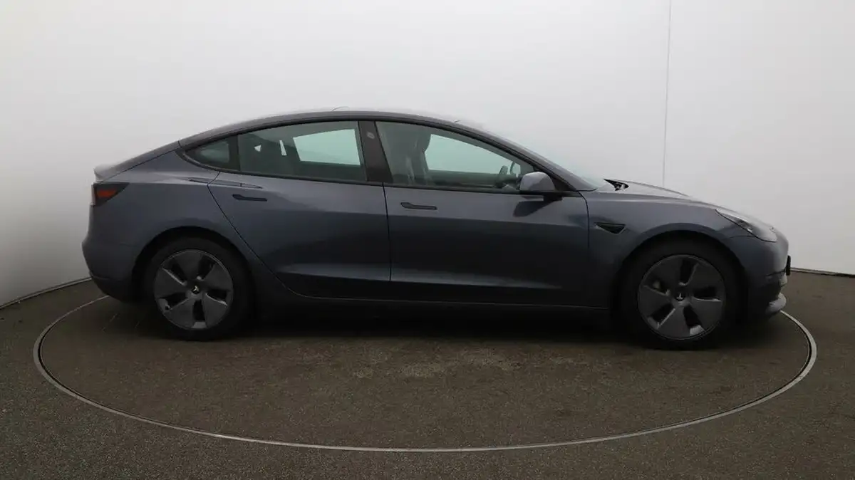 2021-tesla-model-3-e-long-range-4x4-big-41