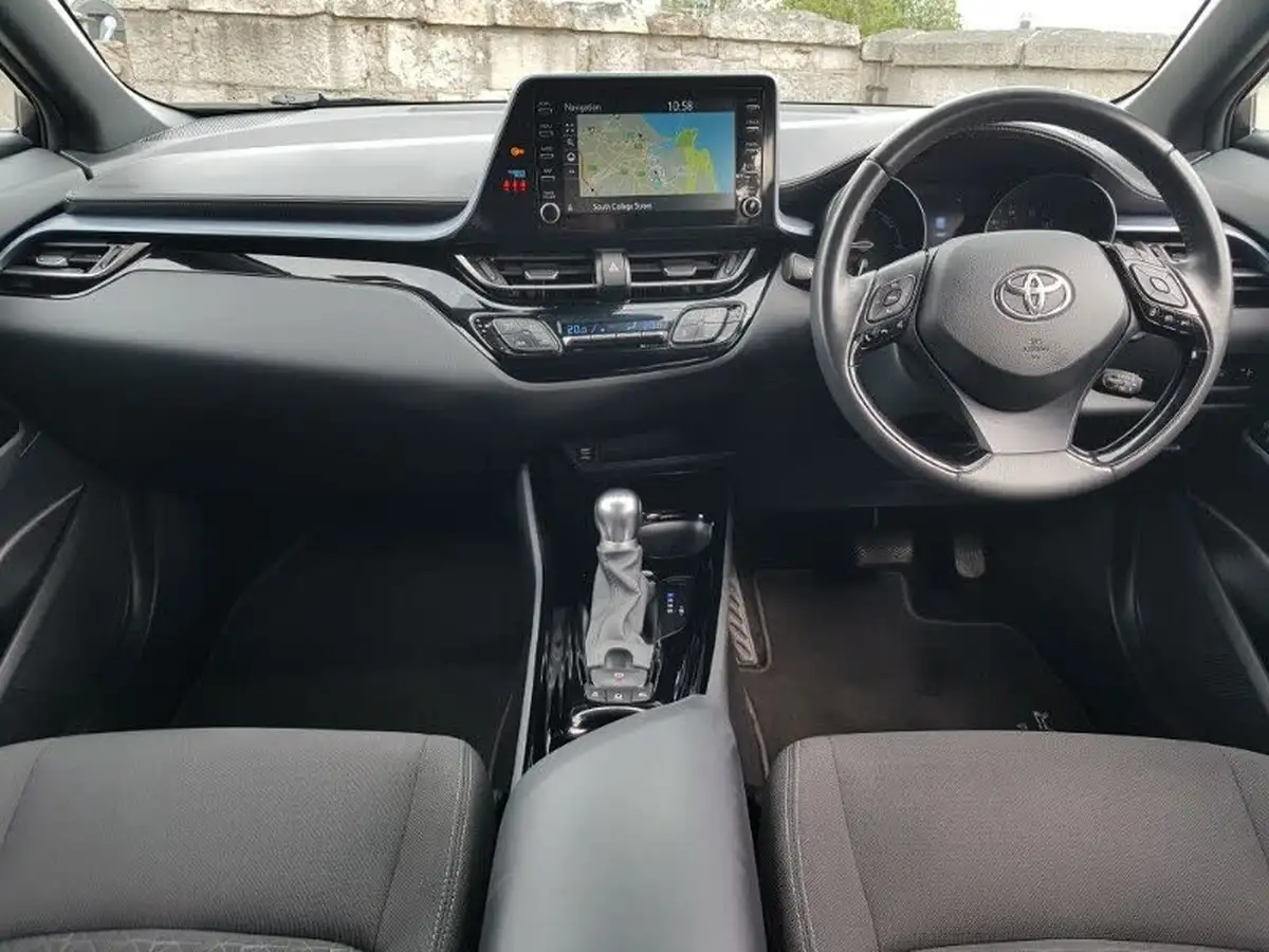 2020-toyota-c-hr-20-vvt-i-design-big-2