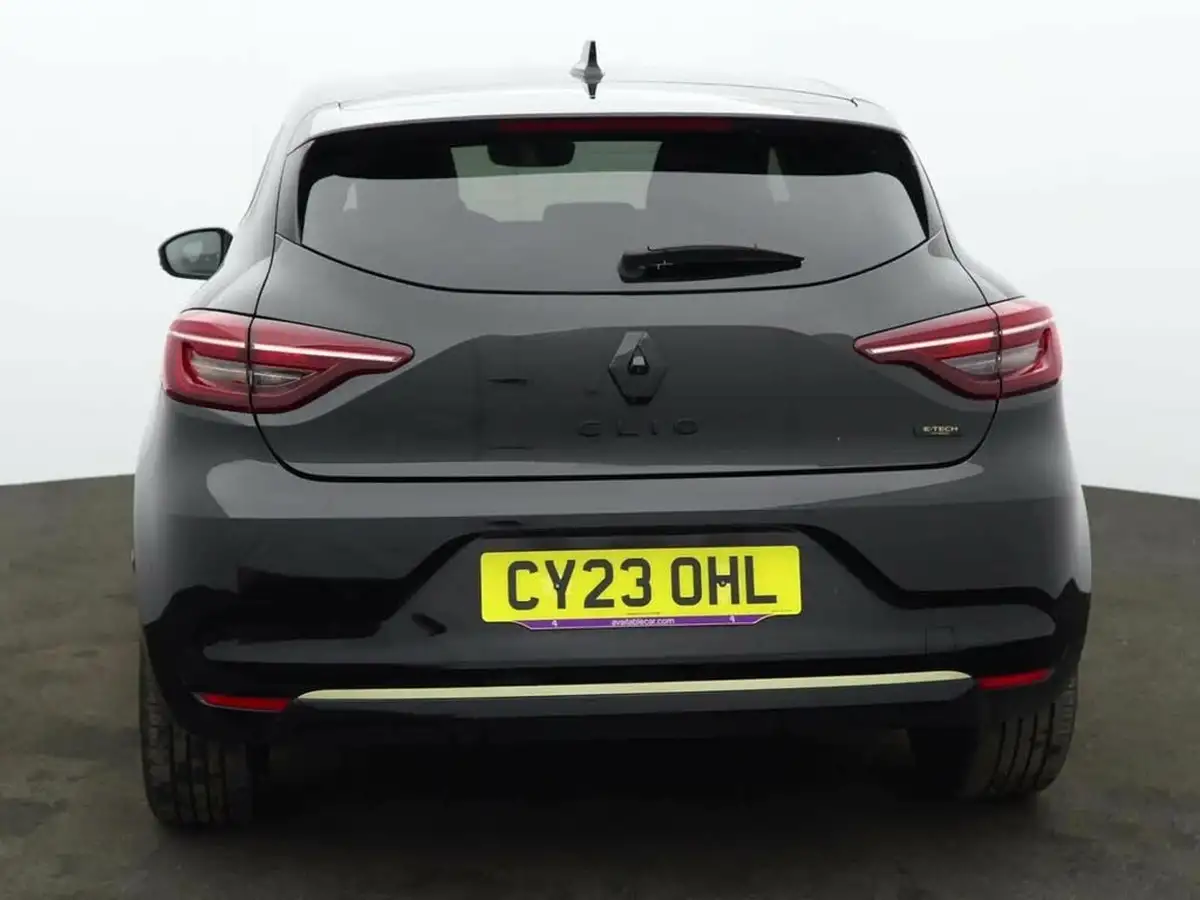 2023-renault-clio-16-engineered-big-2