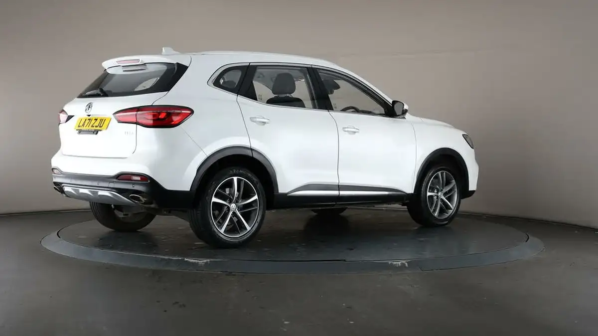 2022-mg-hs-15t-gdi-excite-162ps-big-58