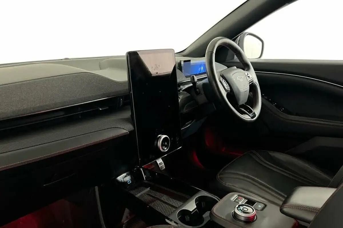 2022-ford-mustang-mach-e-e-standard-range-awd-big-8
