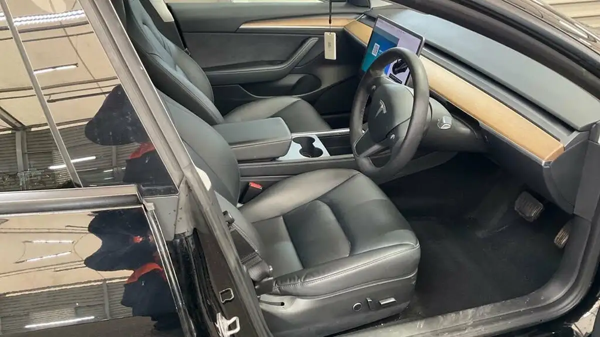 2021-tesla-model-3-e-long-range-4x4-big-6
