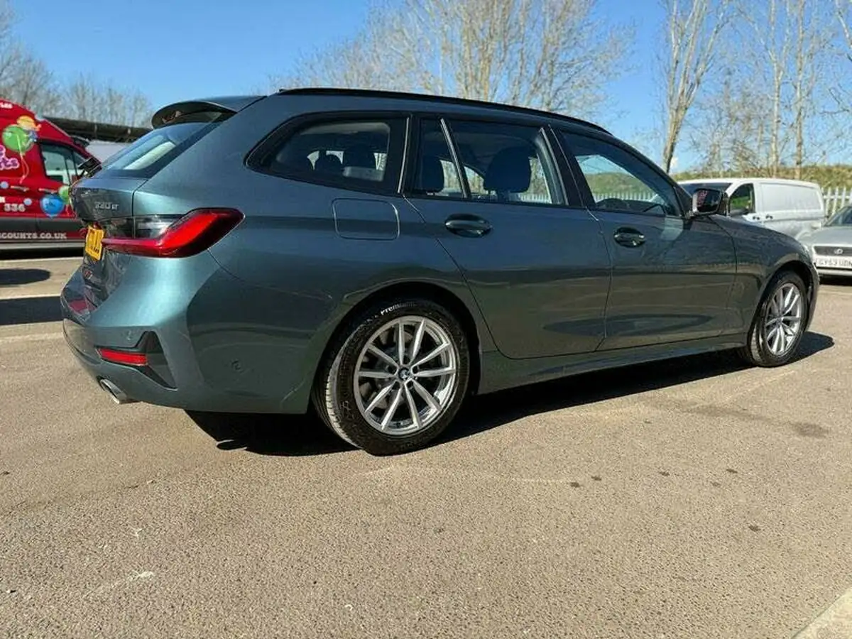 2021-bmw-3-series-20-330e-se-pro-touring-5d-big-11