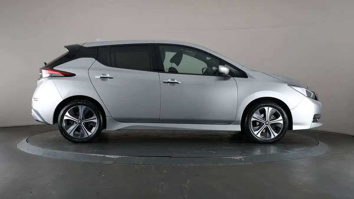 2022-nissan-leaf-e-n-connecta-big-53