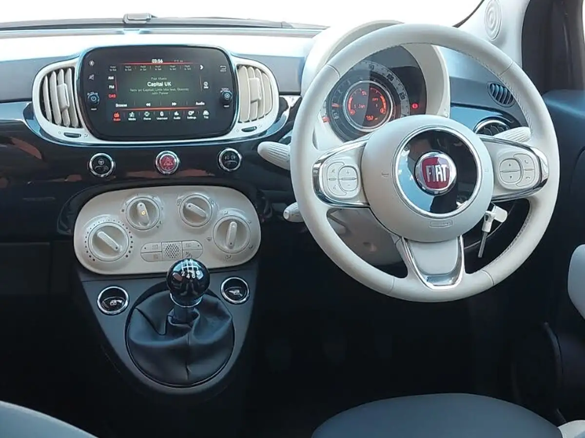 2022-fiat-500-10-dolcevita-big-15